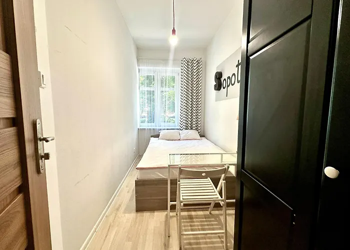 ホームステイ Pokoje W Centrum Sopotu I Parking Free ソポト